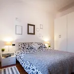 First & Urban Oasis - By Myhomeincomo Appartement *