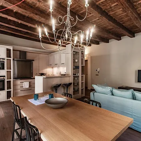 First & Urban Oasis - By Myhomeincomo