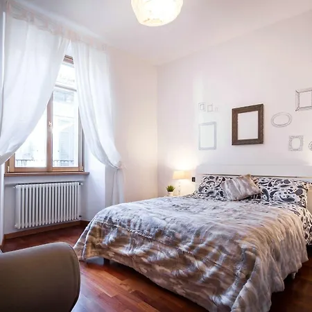 First & Urban Oasis - By Myhomeincomo Daire Como