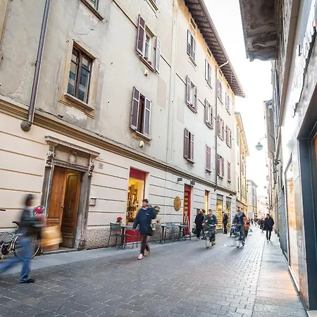 First & Urban Oasis - By Myhomeincomo Como