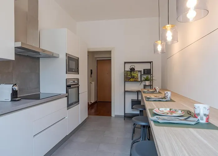 First & Urban Oasis - By Myhomeincomo *