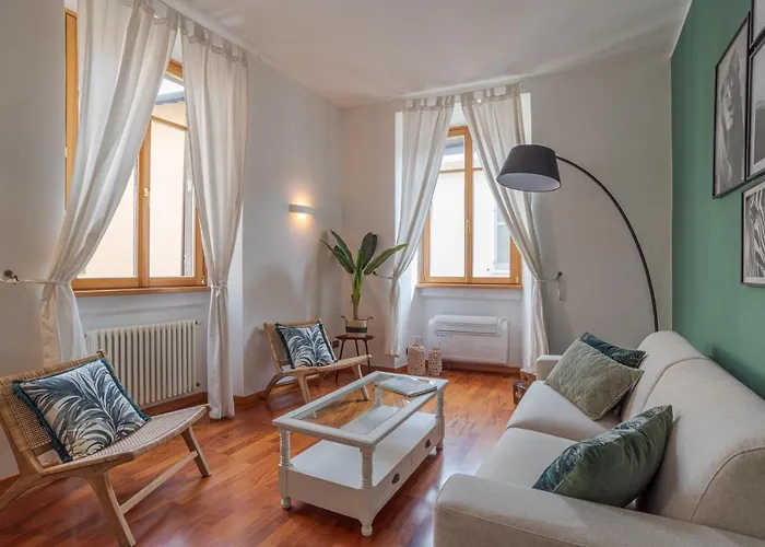 First & Urban Oasis - By Myhomeincomo * Комо