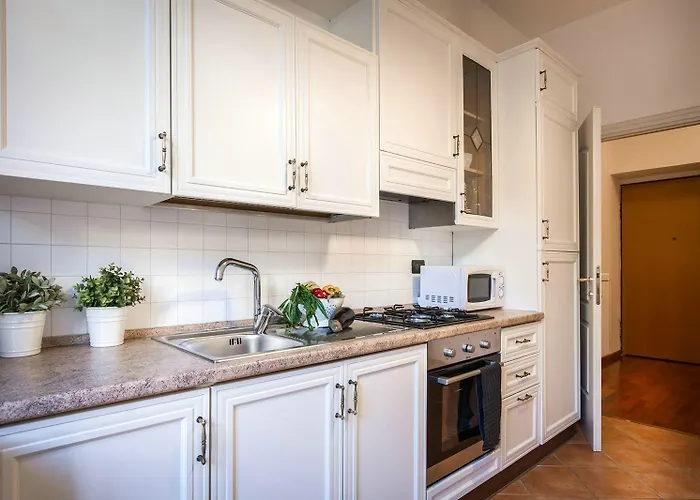 Apartament First & Urban Oasis - By Myhomeincomo Como