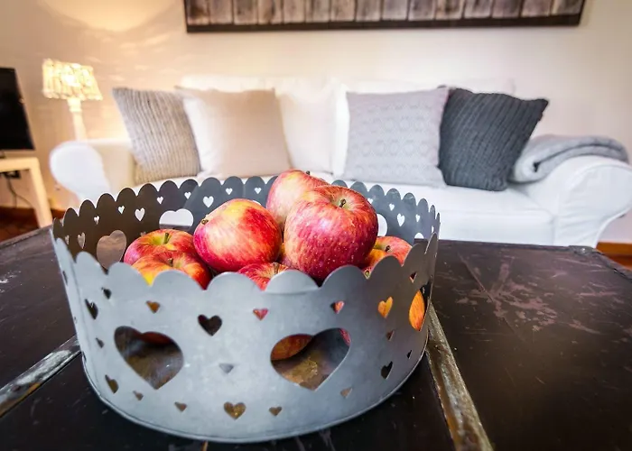 Апартаменты First & Urban Oasis - By Myhomeincomo *