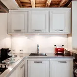 Апартаменты First & Urban Oasis - By Myhomeincomo