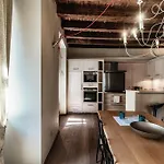 First & Urban Oasis - By Myhomeincomo Комо