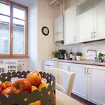 First & Urban Oasis - By Myhomeincomo Apartament Como