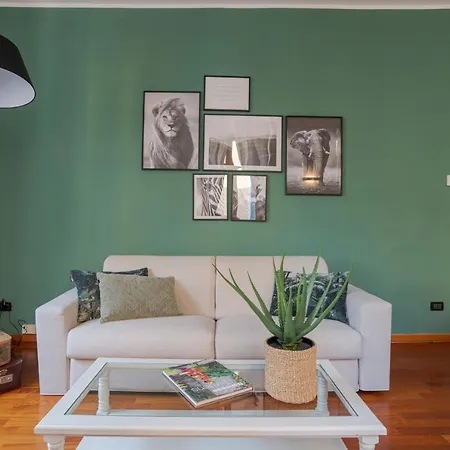 Apartment First & Urban Oasis - By Myhomeincomo Como