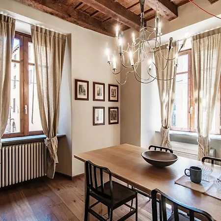 First & Urban Oasis - By Myhomeincomo Appartement