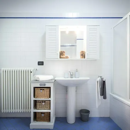 First & Urban Oasis - By Myhomeincomo Appartamento *