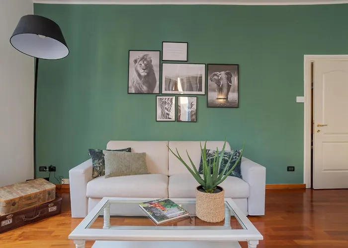 Apartment First & Urban Oasis - By Myhomeincomo Como