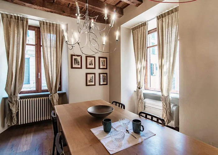 Apartment First & Urban Oasis - By Myhomeincomo *