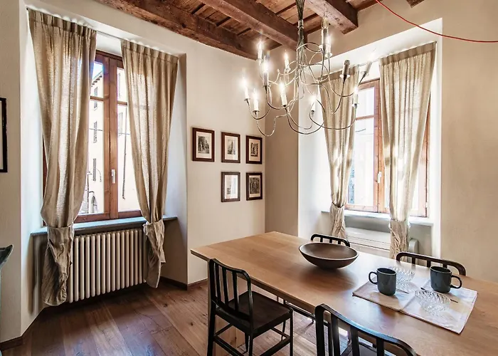 First & Urban Oasis - By Myhomeincomo Apartment