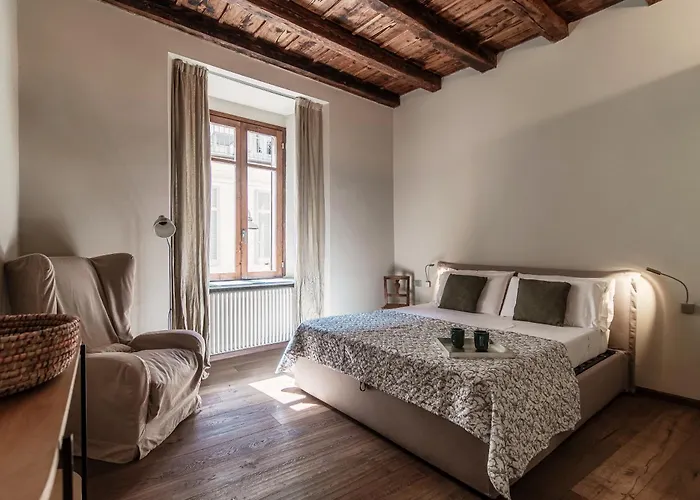 First & Urban Oasis - By Myhomeincomo *