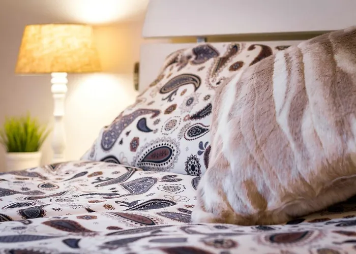 First & Urban Oasis - By Myhomeincomo * Como