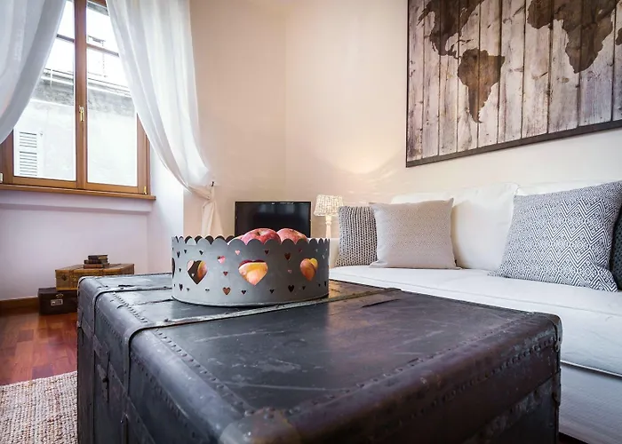 First & Urban Oasis - By Myhomeincomo Como