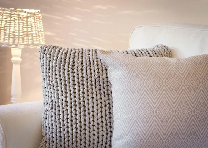 First & Urban Oasis - By Myhomeincomo * Como