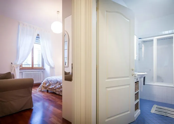 First & Urban Oasis - By Myhomeincomo