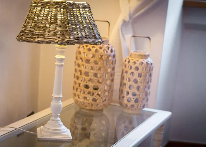 First & Urban Oasis - By Myhomeincomo Διαμέρισμα Όπως